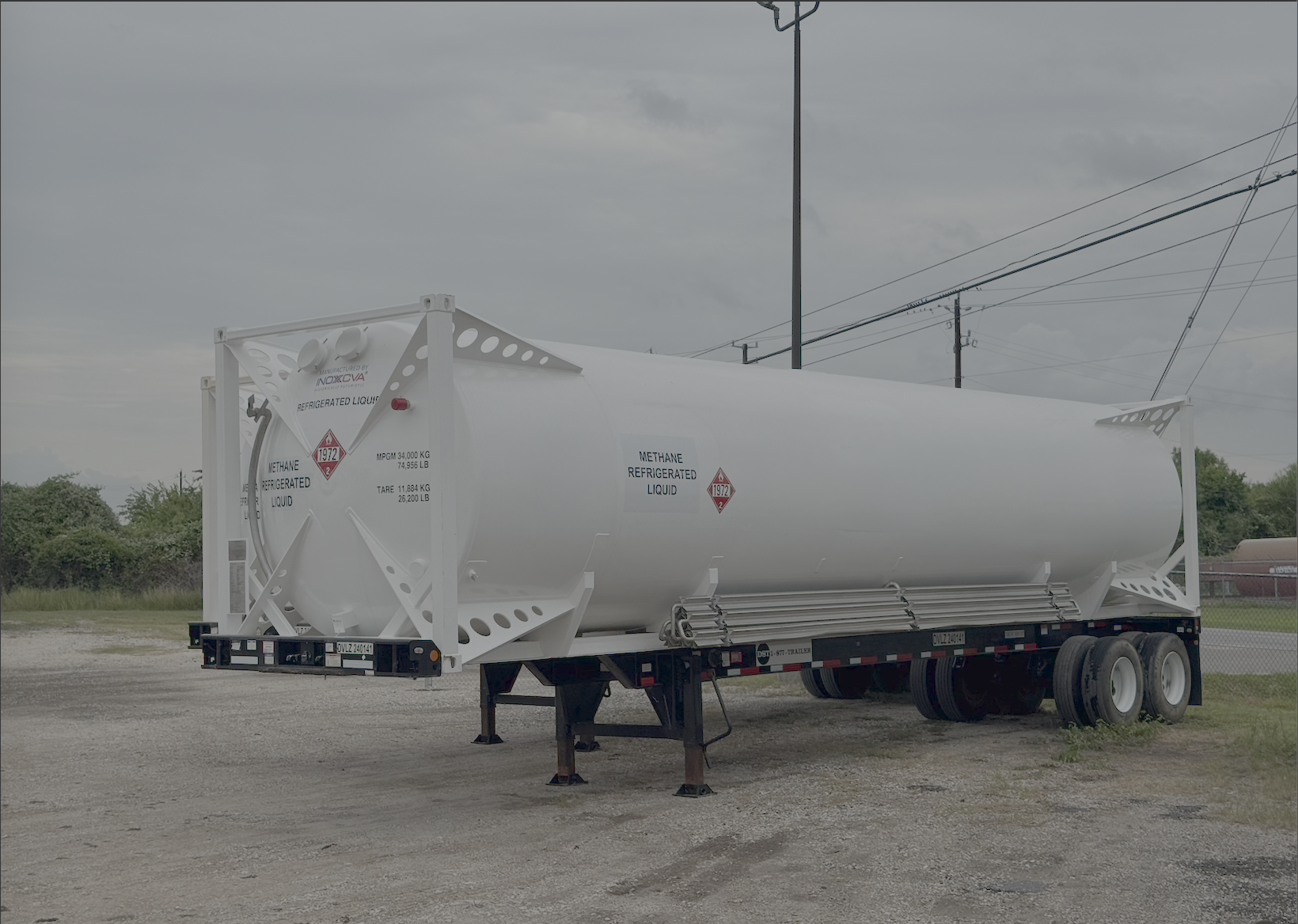 Apollo cryogenic ISO tank trailer, methane refrigerated liquid placard